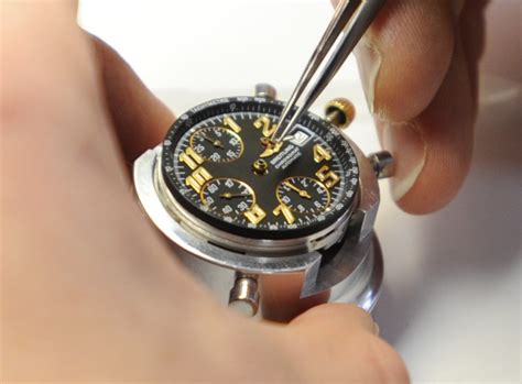 breitling krone reparieren|breitling reparatur wie oft.